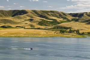 Art explores story of lost monument beneath Lake Diefenbaker