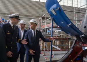 Canada won’t split its submarine contract between suppliers: Carney