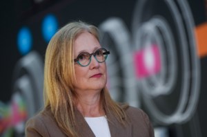 Finance minister Bailey says current plans to cut the deficit "won't bend the curve"