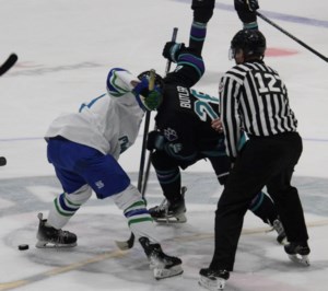 SJHL RECAP: Humboldt Broncos win battle of unbeatens, defending champ Melfort Mustangs earn first win