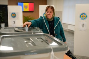 Moldovans cast ballots in a tense election plagued by Russian interference claims