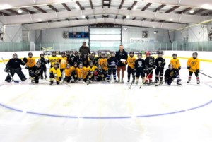 Young hockey players raise funds for Estevan causes