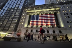 Asian shares trade mostly higher after Wall Street snaps its 3-day losing streak
