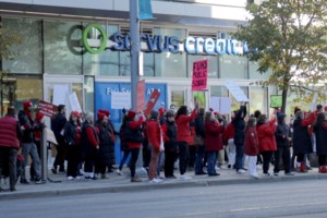 Alberta Premier Smith wants education commission after teachers strike