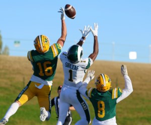 Regina Rams win thriller in Alberta to keep first place hopes alive