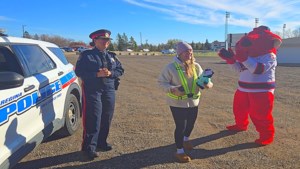 Video: Regina Police reward safe crosswalk habits ahead of Halloween