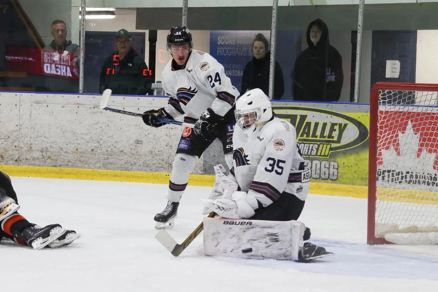 Swan Valley Stampeders earn fifth win of the season with a victory over Waywayseecappo.