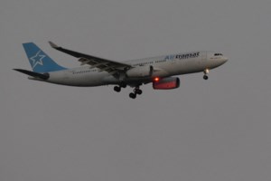 Air Transat poised to start suspending flights today as strike deadline looms