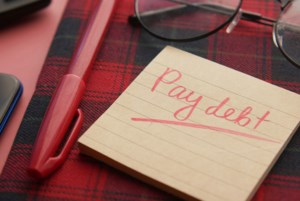‘Buy now, pay later’ is everywhere this holiday season. Here’s how to avoid a debt hangover