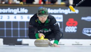 Mike McEwen finds win column in opening game at Grand Slam of Curling HearingLife Canadian Open