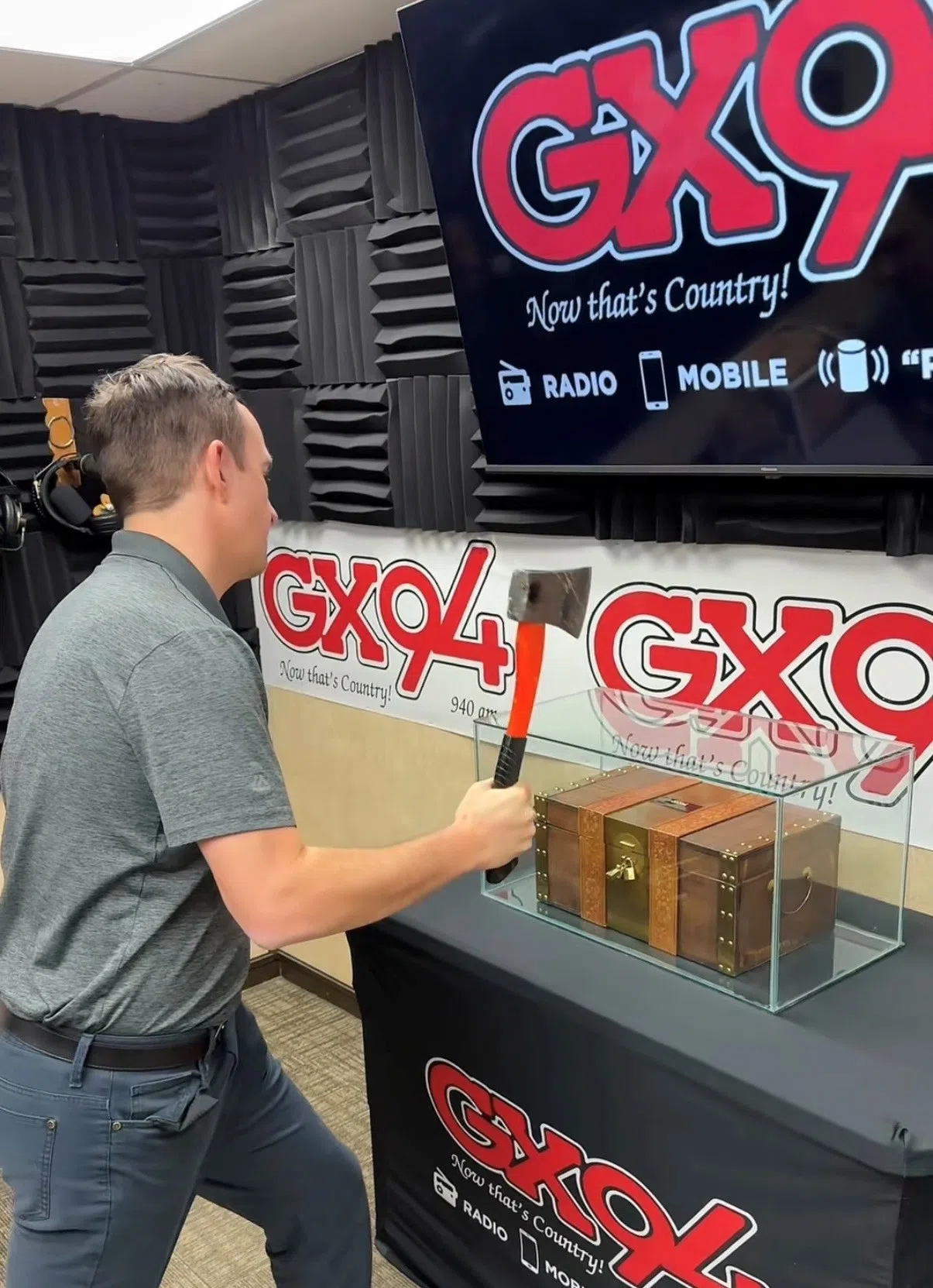 Benny’s Ready To Crack The Time Capsule Open.