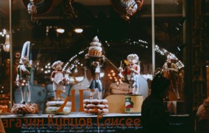 From the Sidelines: A café Christmas