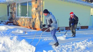 VIDEO: Regina comes together after fierce winter storm