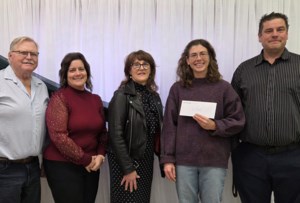 Julie Maxwell earns Chamber of Commerce Young Entrepreneur Bursary