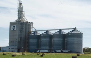 Parrish & Heimbecker to buy GrainsConnect Canada