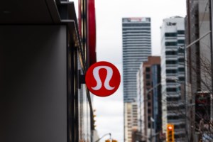 Chip Wilson pushing for leadership change on Lululemon board