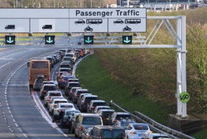 Channel Tunnel disruption affects Eurostar and vehicle shuttle services between France and England