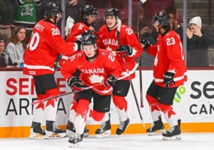 Canada scores five in first period, defeat Slovakia to advance to World Junior Hockey Championship semifinal