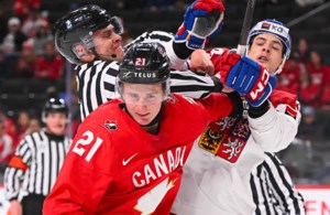 Czechia scores late-game goal to defeat Canada in World Junior Hockey Championship semifinal