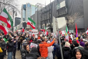 Some Canadians manage to contact family in Iran for first time in days amid protests