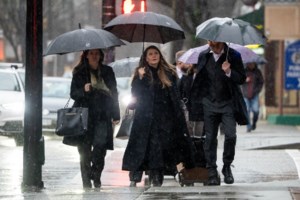 Photographer and news outlet sue RCMP, alleging wrongful arrest at pipeline protest