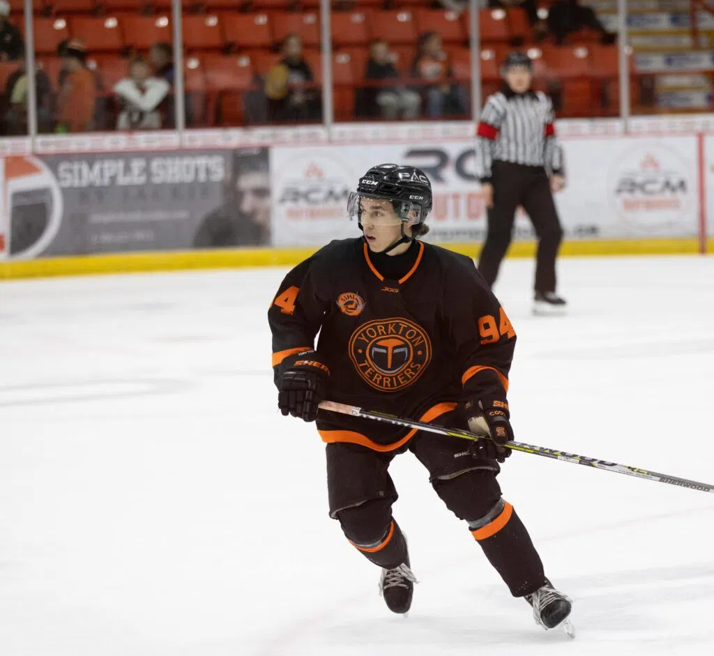 Yorkton Terriers victorious, Melville Millionaires fall on SJHL Saturday night