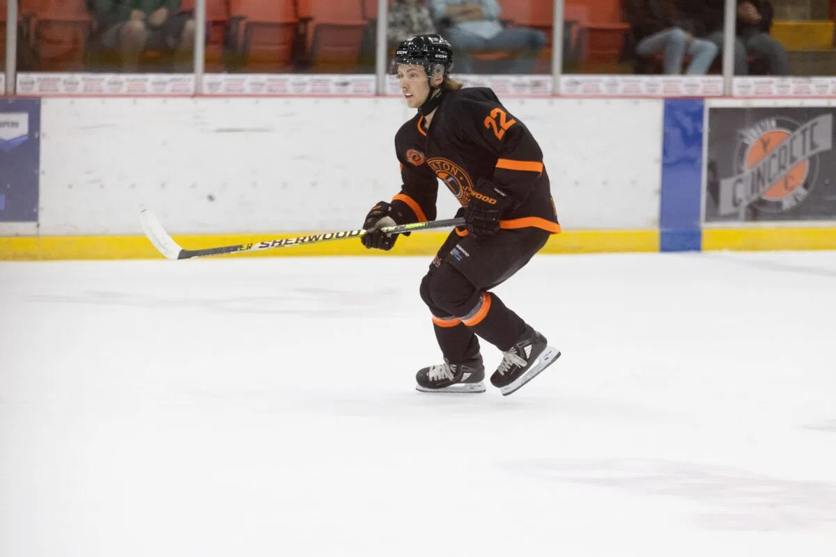 William Leonard game winner leads Yorkton Terriers to third straight win on Sunday over Nipawin
