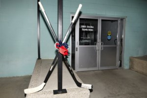 Junior hockey community mourns loss of three players after Alberta vehicle crash