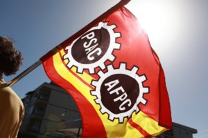 Union files complaints as feds increase public servants' in-office time