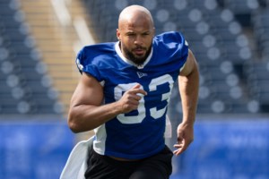 Veteran defensive lineman James Vaughters signs with Saskatchewan Roughriders in CFL free agency