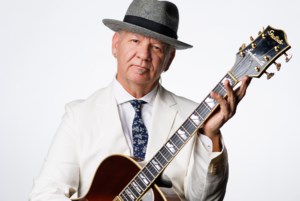 Shaunavon artist brings his music to the land of the blues