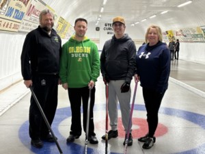 Stenen bonspiel draws 21 teams for week of play