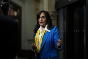 Number of Canadians registered in Mexico rising as airlines resume flights