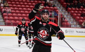 Takeaways: Moose Jaw Warriors build early lead, hold off Calgary Hitmen for crucial win