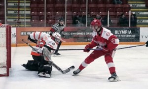 Weyburn Red Wings halt Yorkton Terriers’ five-game win streak in Bunge division clash