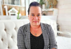 Saskatoon woman launches app to curb endless scrolling