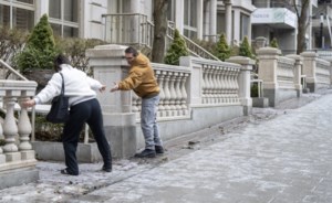 Winter storm brings freezing rain, heavy snow into Ontario and Quebec