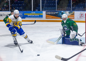 Ben Bowtell’s late goal lifts Saskatoon Blades past Swift Current Broncos