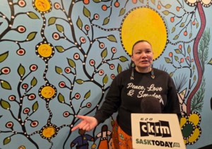 From teen mom to master’s grad, Saskatoon artist tells story of resilience