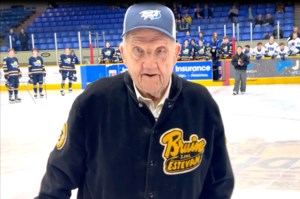 Video: Fundraising begins for tribute to famed Sask junior coach