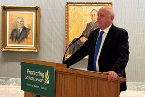 Province to proceed with review of legislation on farmland ownership