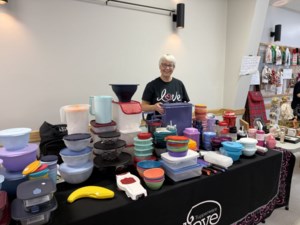 Thrift show attracted thirty-four vendors