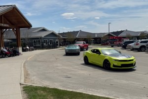 Rogue Cruisers bring Mother’s Day sunshine to Swift Current seniors