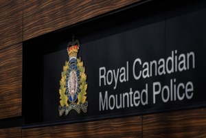 Man accused of kidnapping B.C. girl, 7, was already wanted for armed assault
