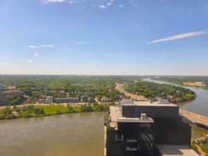 Search continues as Saskatoon warns river remains dangerous