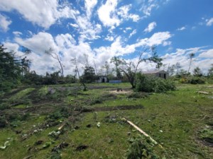 ‘Everything was gone’: Pelly residents clean up after tornado