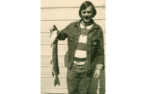 Blast from the Past: Town of Wilkie loses giant grasshopper