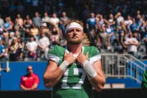 Riders’ Tommy Stevens’ performance against Elks opens both old wounds, donut boxes