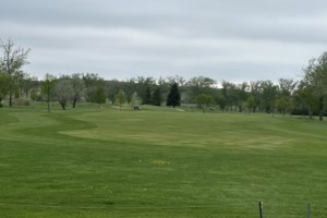 Opening day of Amanda Minchin Classic delivered some low scores at Woodlawn