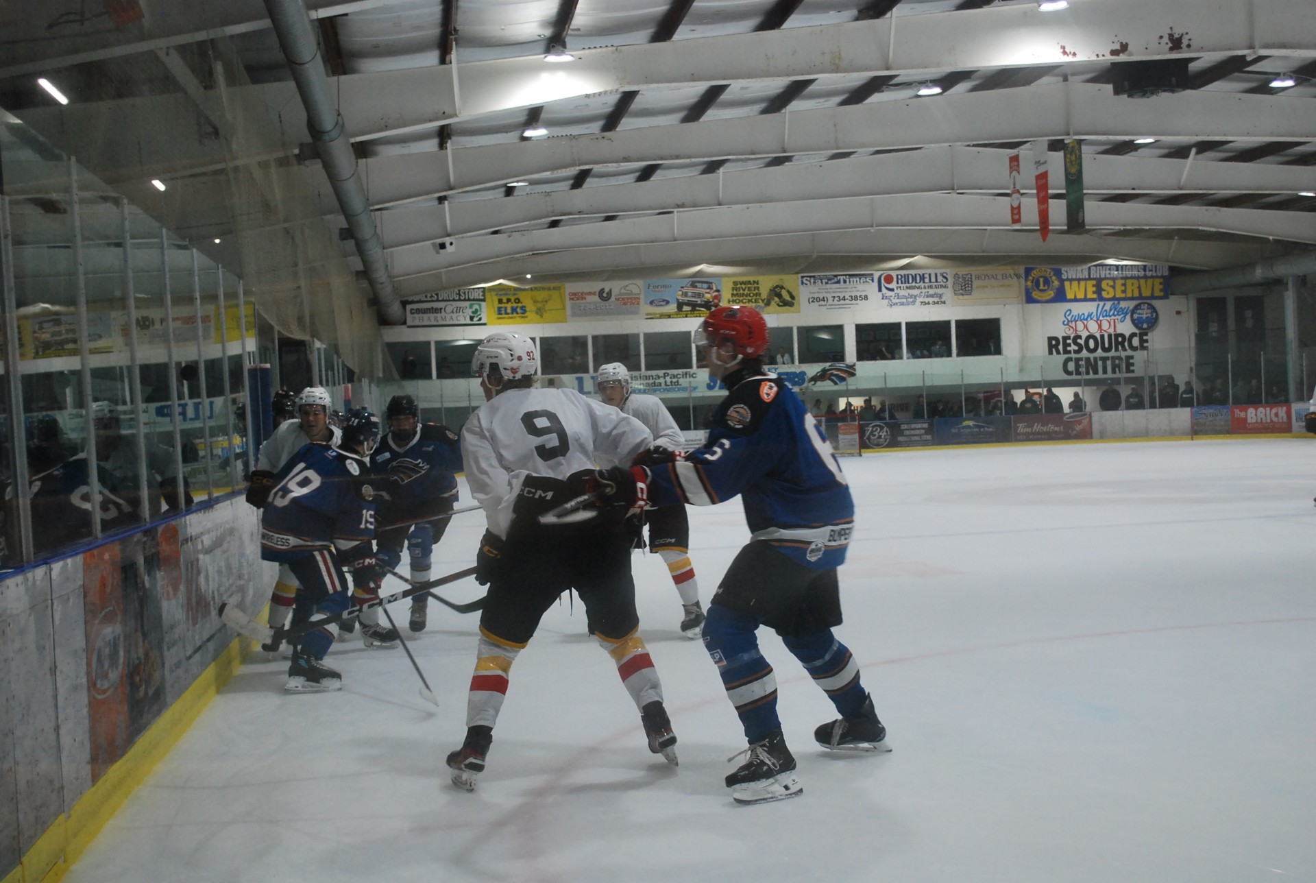 Dayson Martin leads Swan Valley Stampeders to MJHL preseason win over Waywayseecappo
